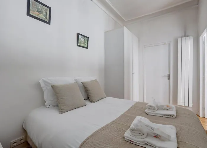 338 Montmartre - Superb In * Παρίσι